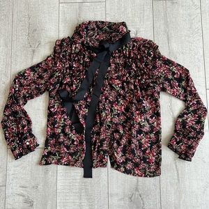 Floral ruffled blouse